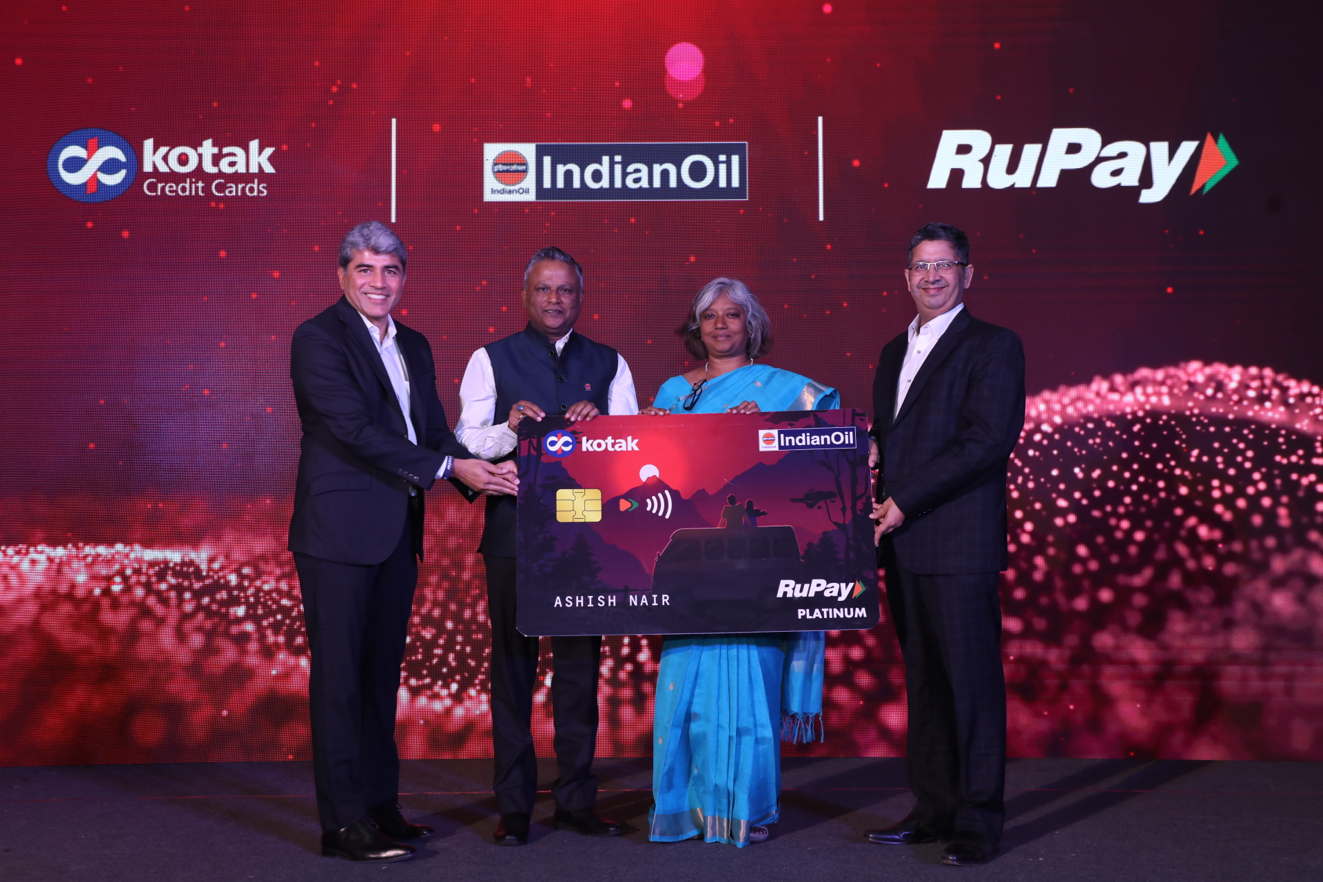 indianoil-kotak-launch-co-branded-fuel-credit-card-apn-news